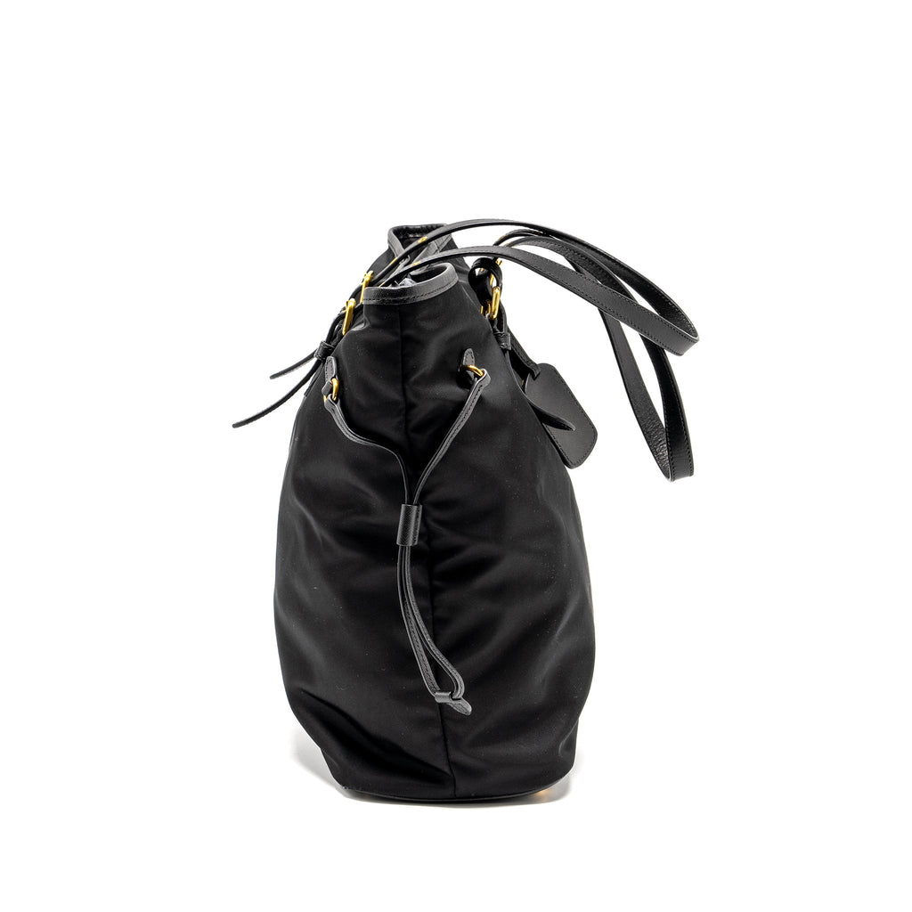 prada-tote-bag-canvas-black-ghw