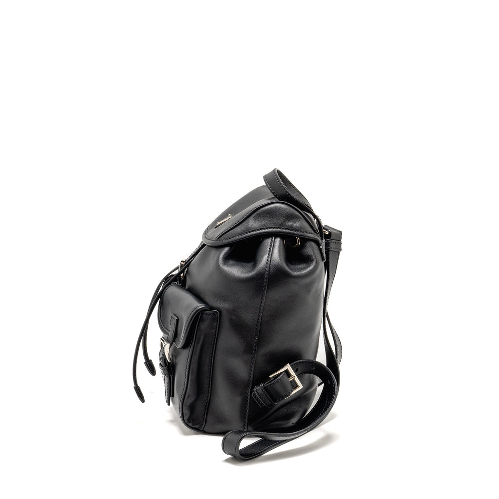 prada-zainetto-backpack-leather-black-shw