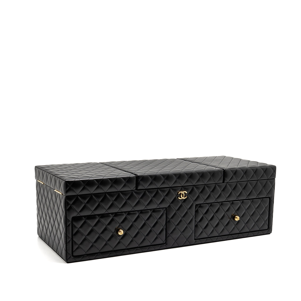 chanel-quilted-jewellery-box-lambskin-black
