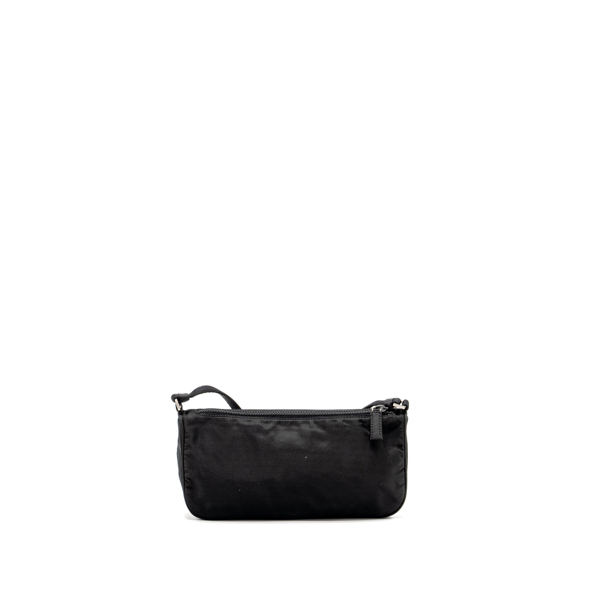 prada-vintage-tessuto-pochette-nylon-black-shw