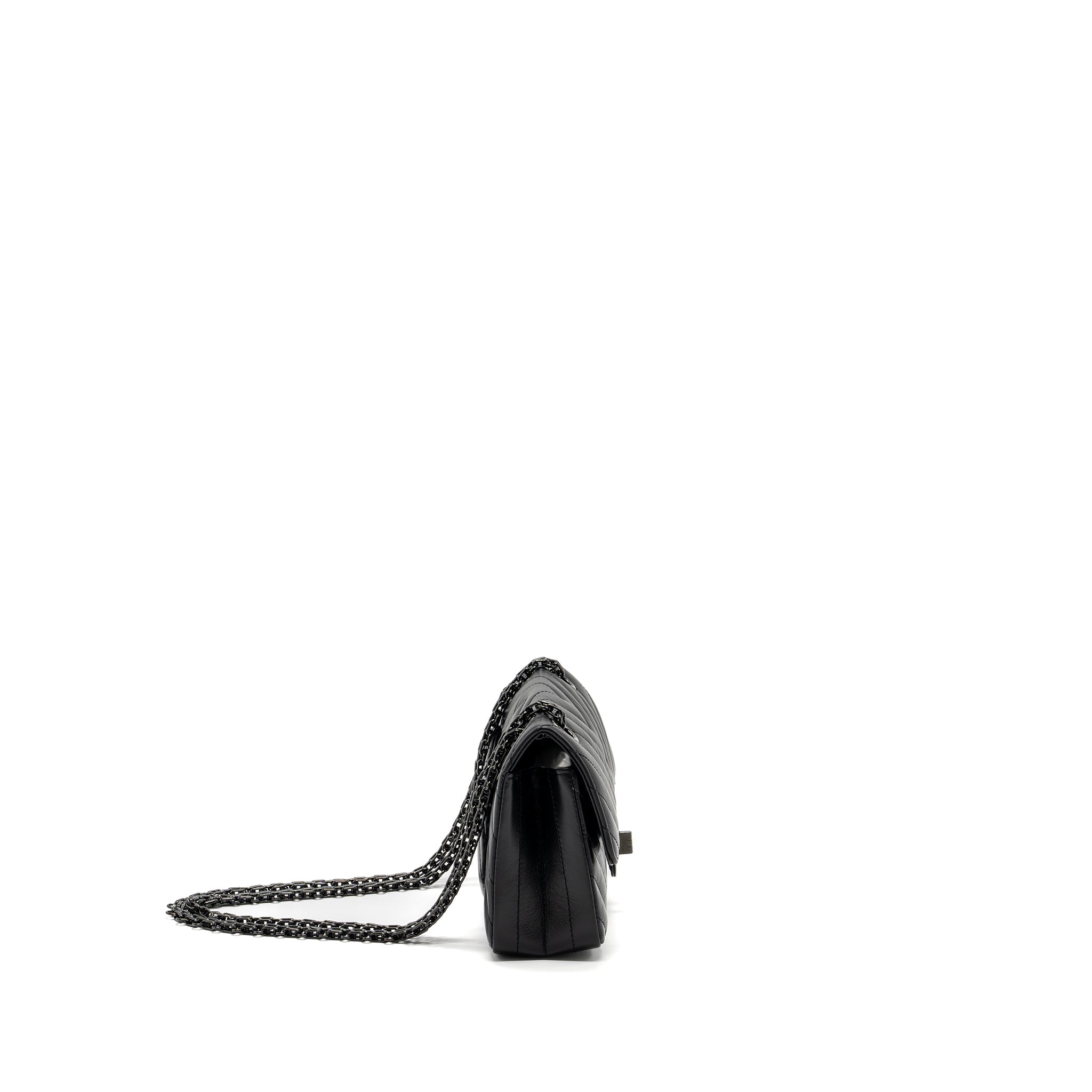 chanel-mini-2-55-reissue-chevron-calfskin-so-black-1