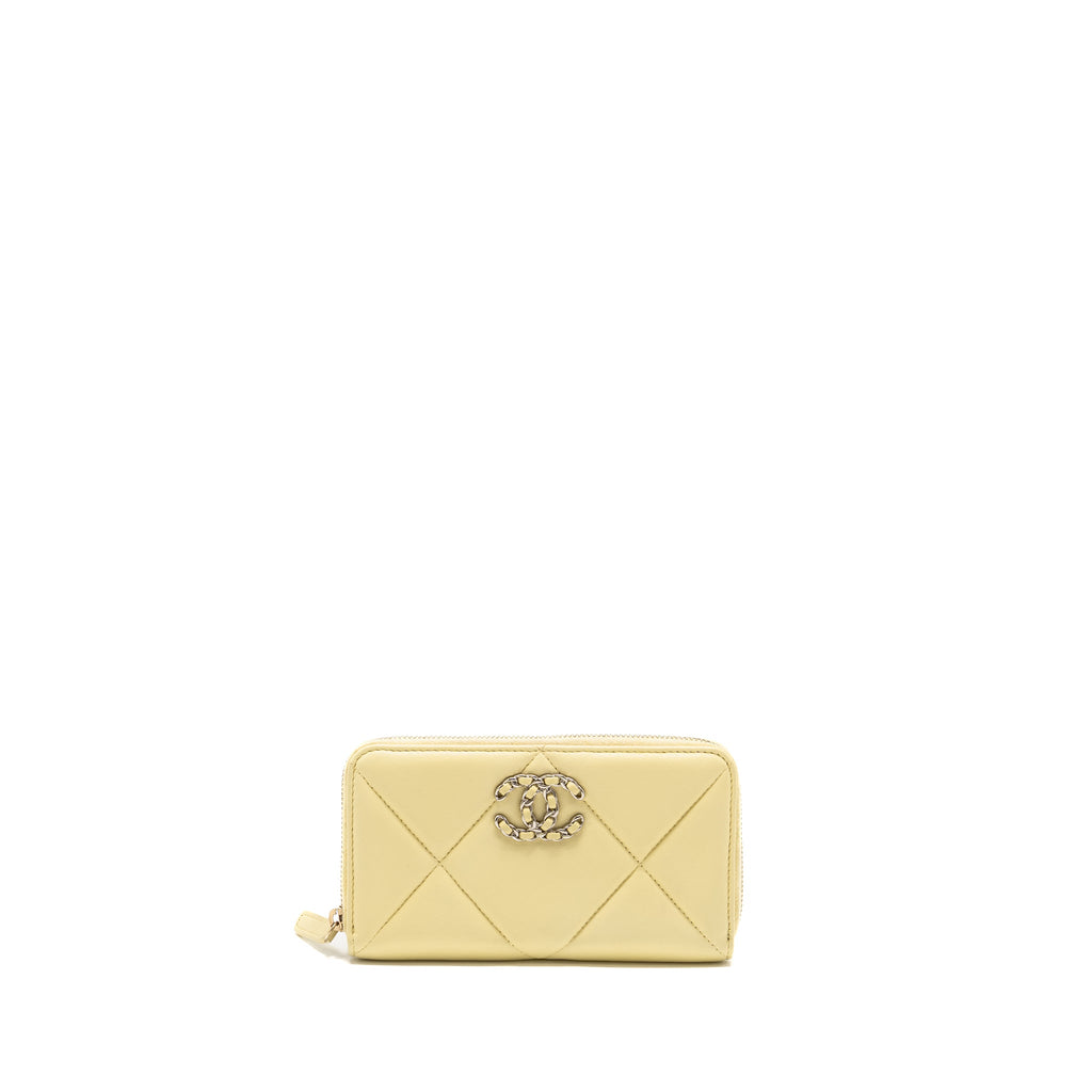 chanel-10-long-wallet-lambskin-yellow-shw-microchip