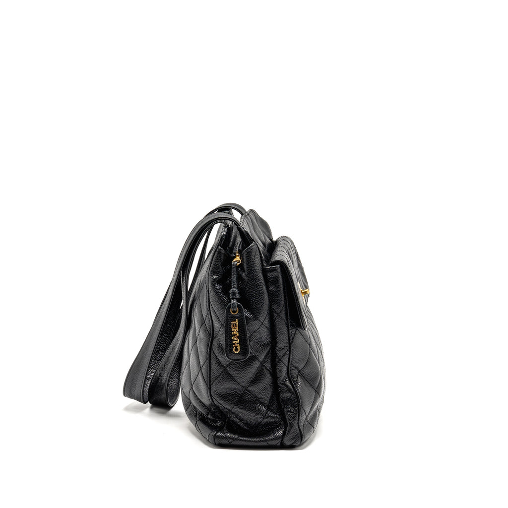 chanel-quiltede-zip-shoulder-bag-caviar-black-ghw