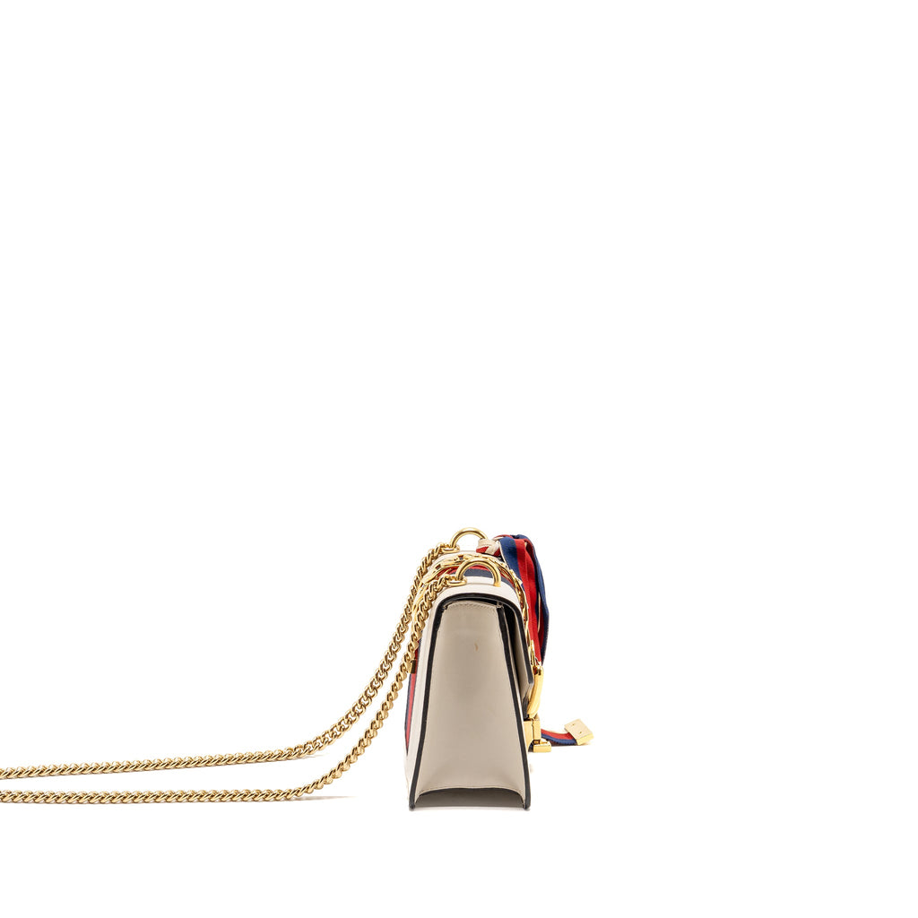 gucci-mini-sylvie-chain-bag-calfskin-white-multicolour-ghw