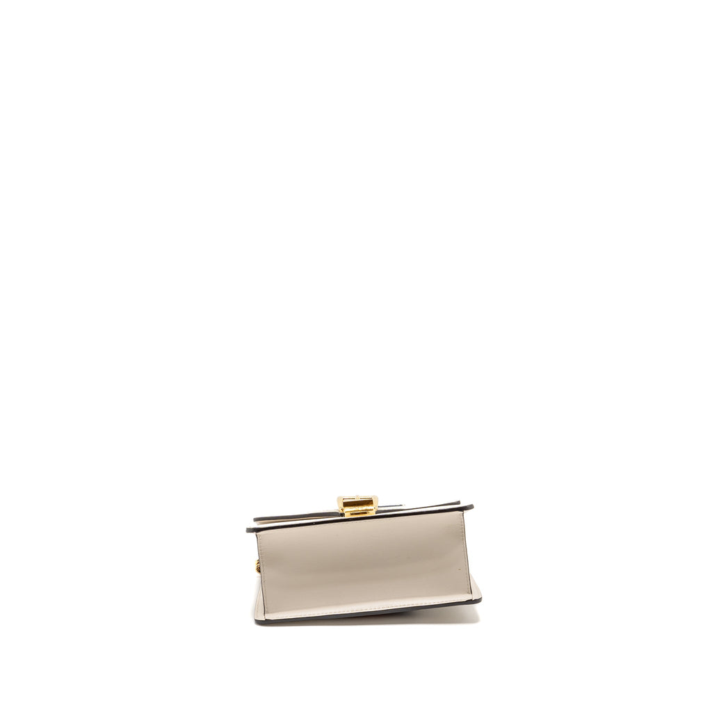 gucci-mini-sylvie-chain-bag-calfskin-white-multicolour-ghw