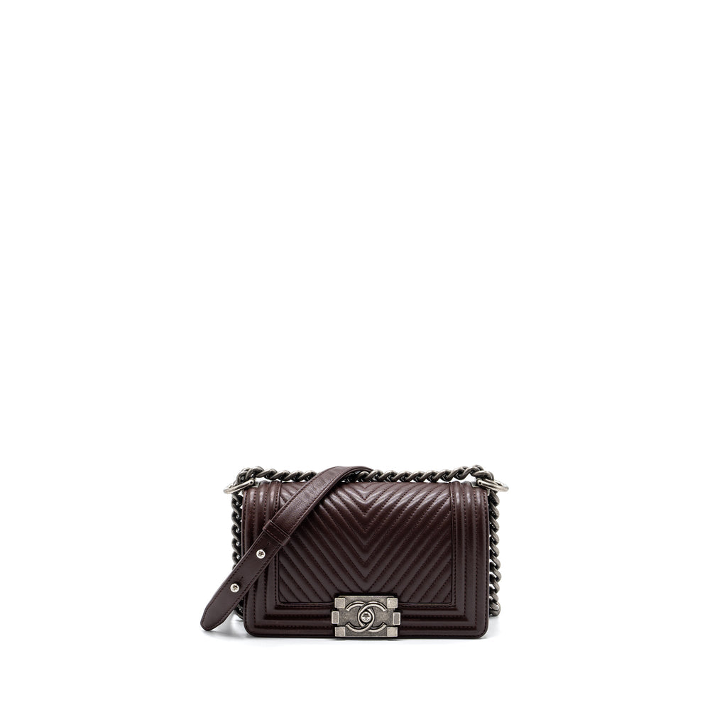 chanel-chevron-small-boy-bag-lambskin-burgundy-ruthenium-hardware-1