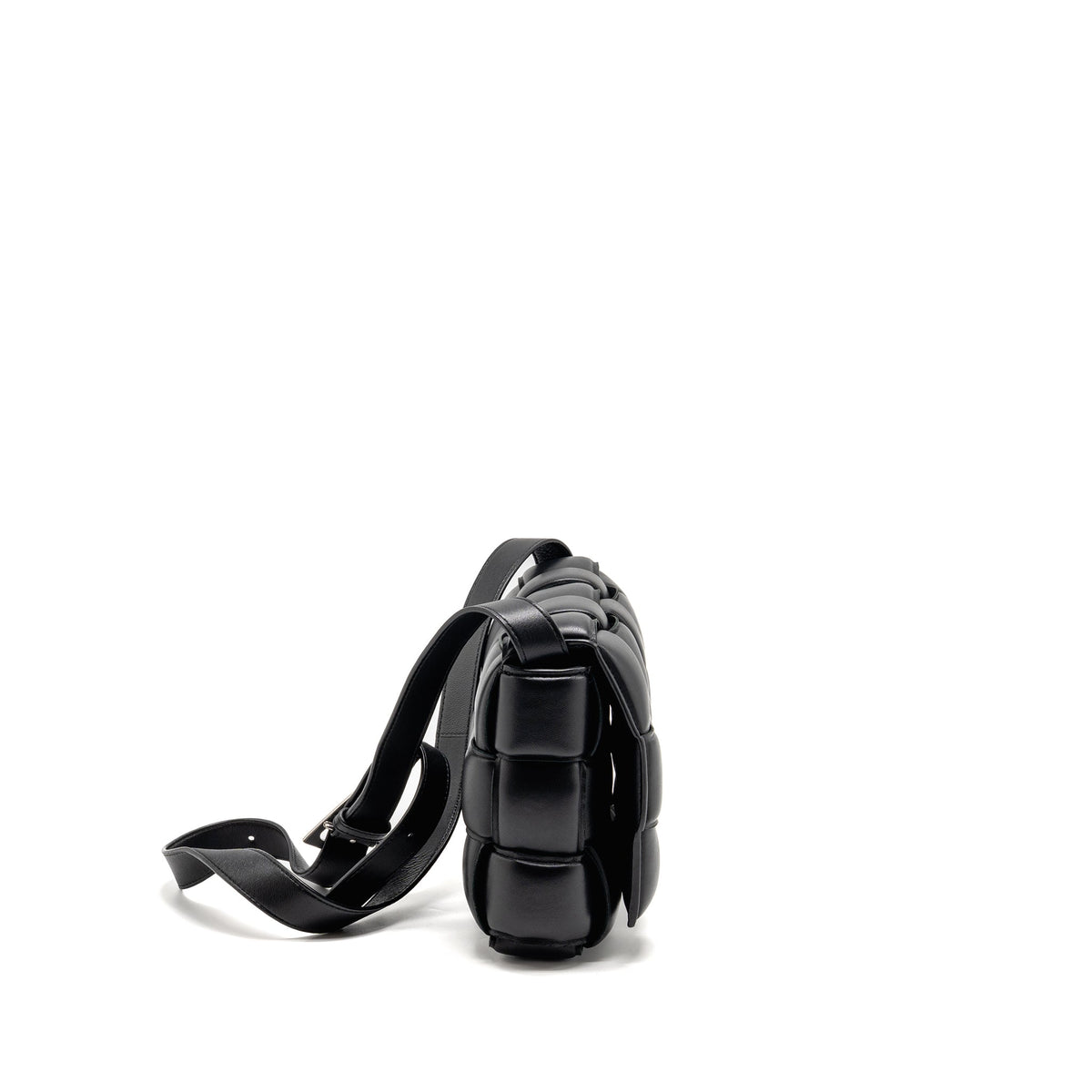bottega-veneta-padded-cassette-lambskin-black-shw