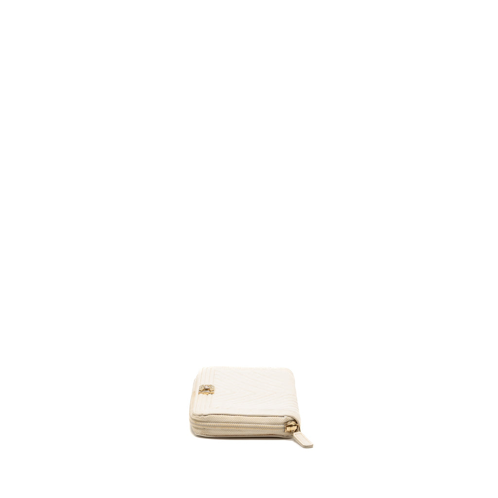 chanel-chevron-boy-zip-long-wallet-caviar-white-lghw