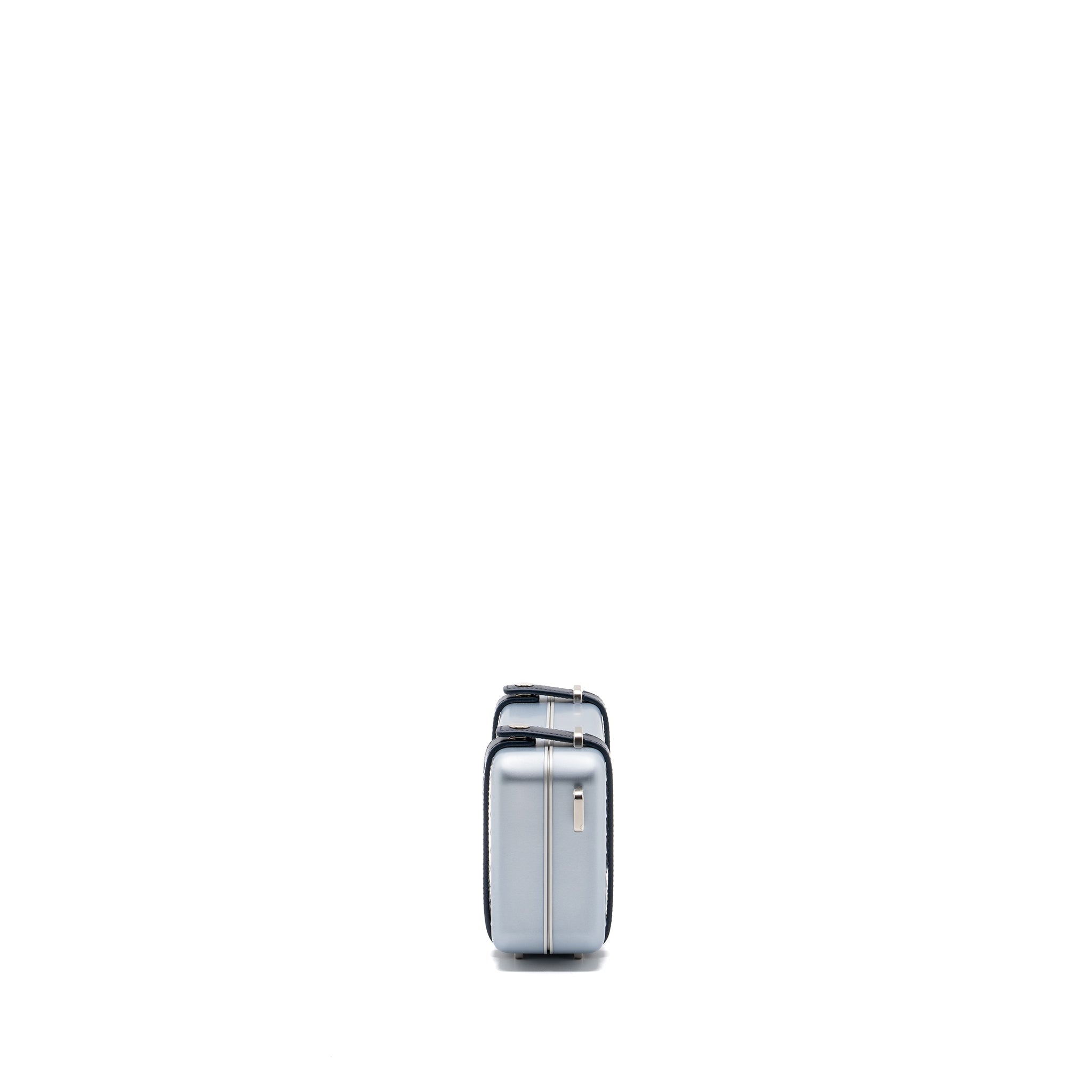 dior-x-rimowa-clutch-trunk-bag-aluminium-calfskin-silver-black-with-shw