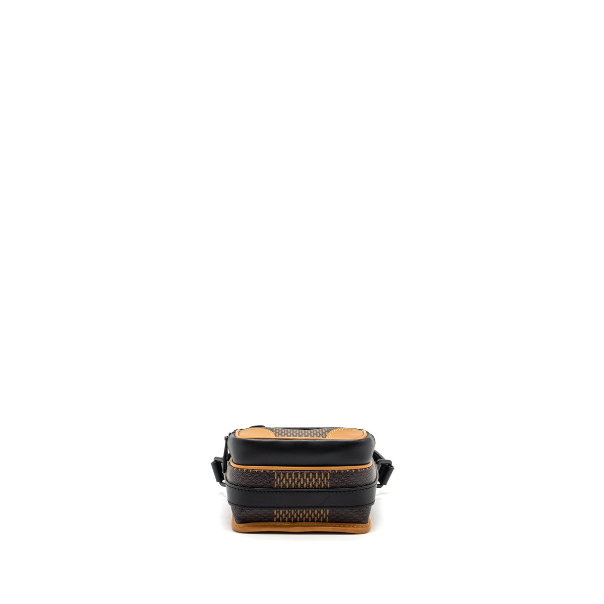 louis-vuitton-x-nigo-amazon-sling-bag-monogram-canvas-black-hardware-copy