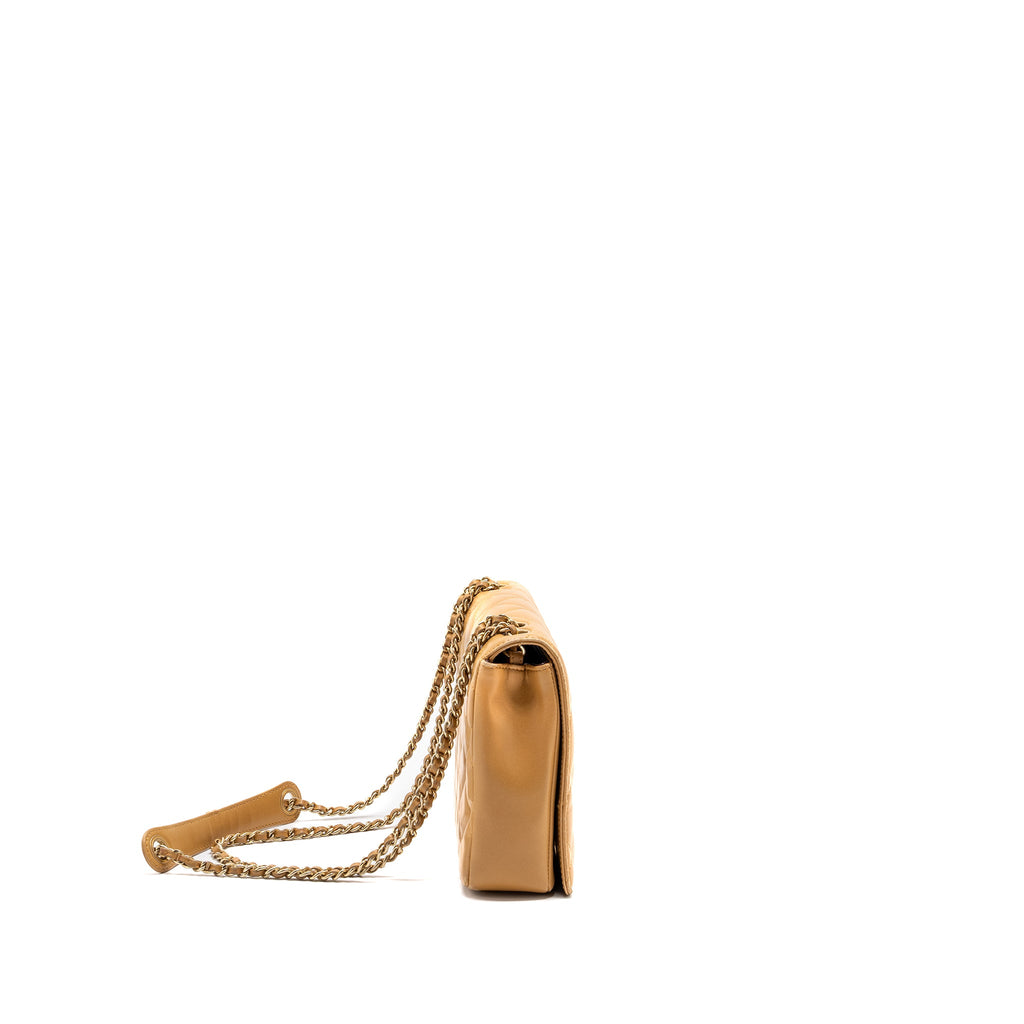 chanel-quilted-flap-bag-lambskin-beige-ghw