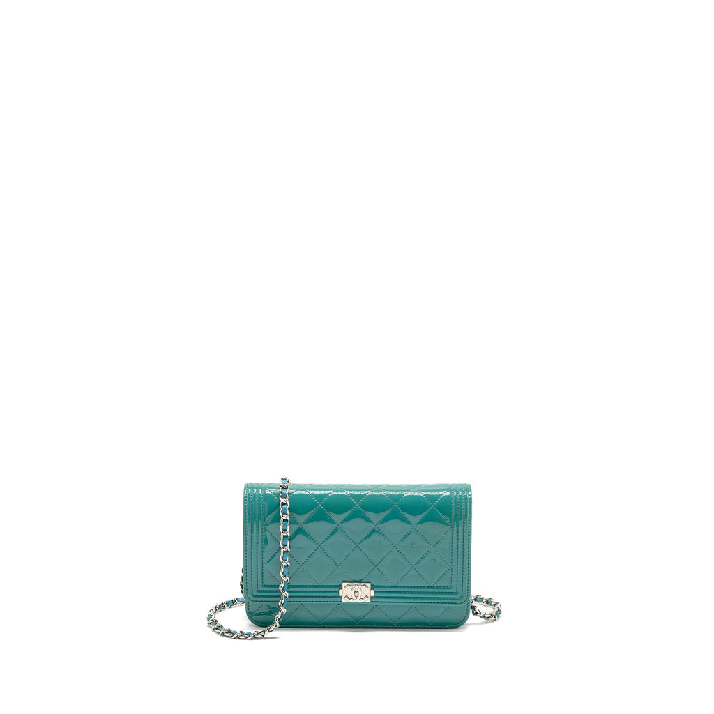 chanel-boy-wallet-on-chain-patent-green-shw