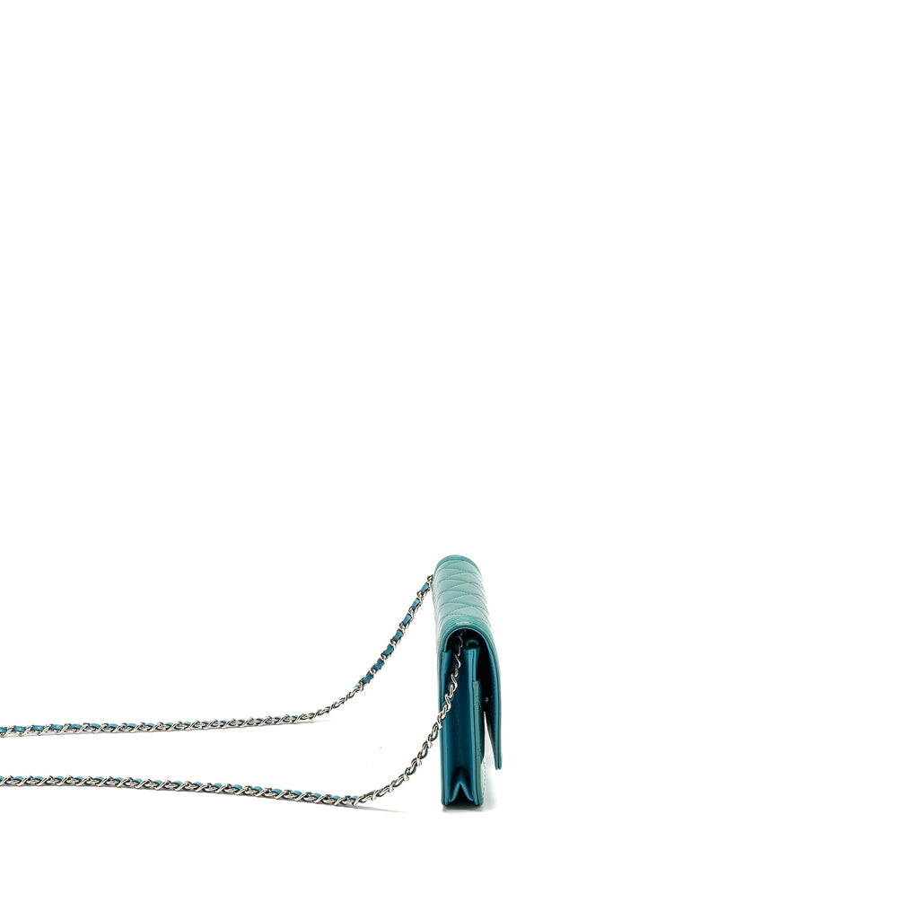 chanel-boy-wallet-on-chain-patent-green-shw