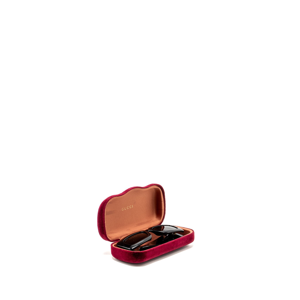 gucci-gg-logo-sunglasses-black-ghw