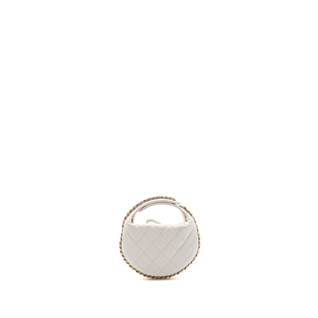 chanel-23c-round-clutch-lambskin-white-lghw-microchip