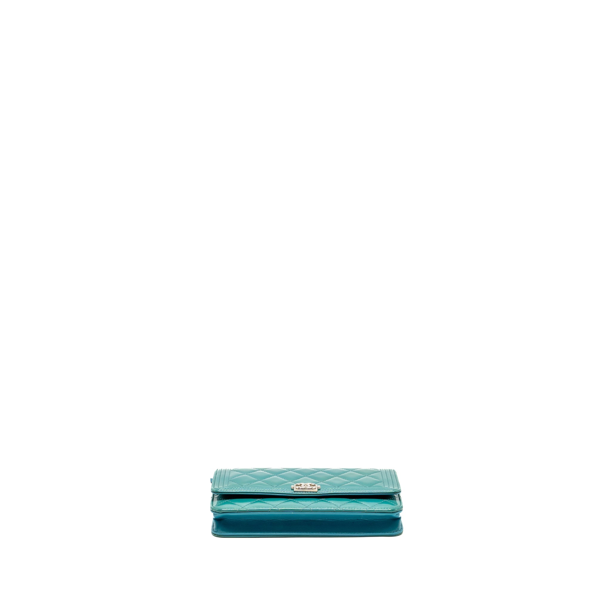 chanel-boy-wallet-on-chain-patent-green-shw