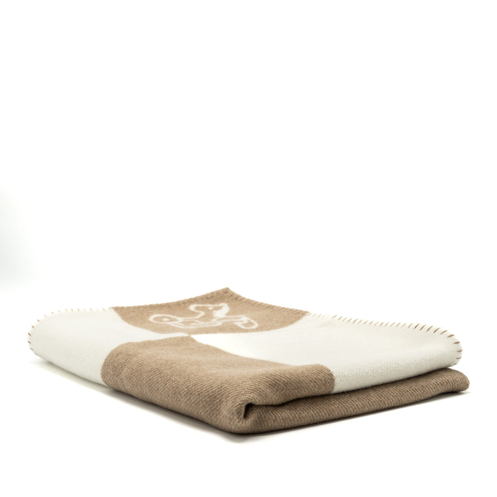 hermes-adada-avalon-baby-blanket-noisette-moyen-blanc