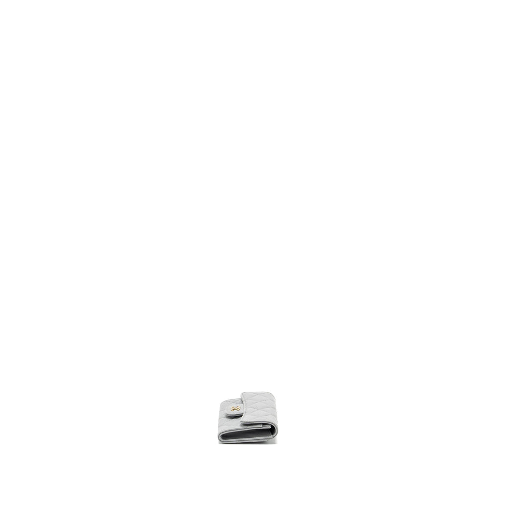chanel-classic-flap-card-holder-caviar-light-grey-lghwmicrochip