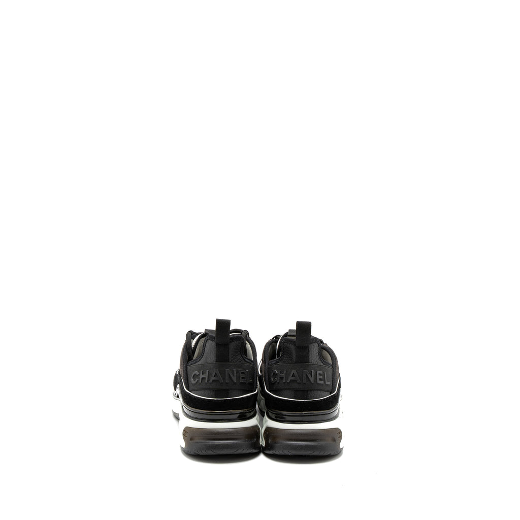 chanel-size-44-classic-sneaker-fabric-suede-calfskin-black-white