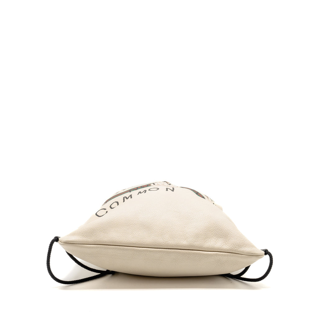 gucci-drawstring-backpack-calfskin-white-black