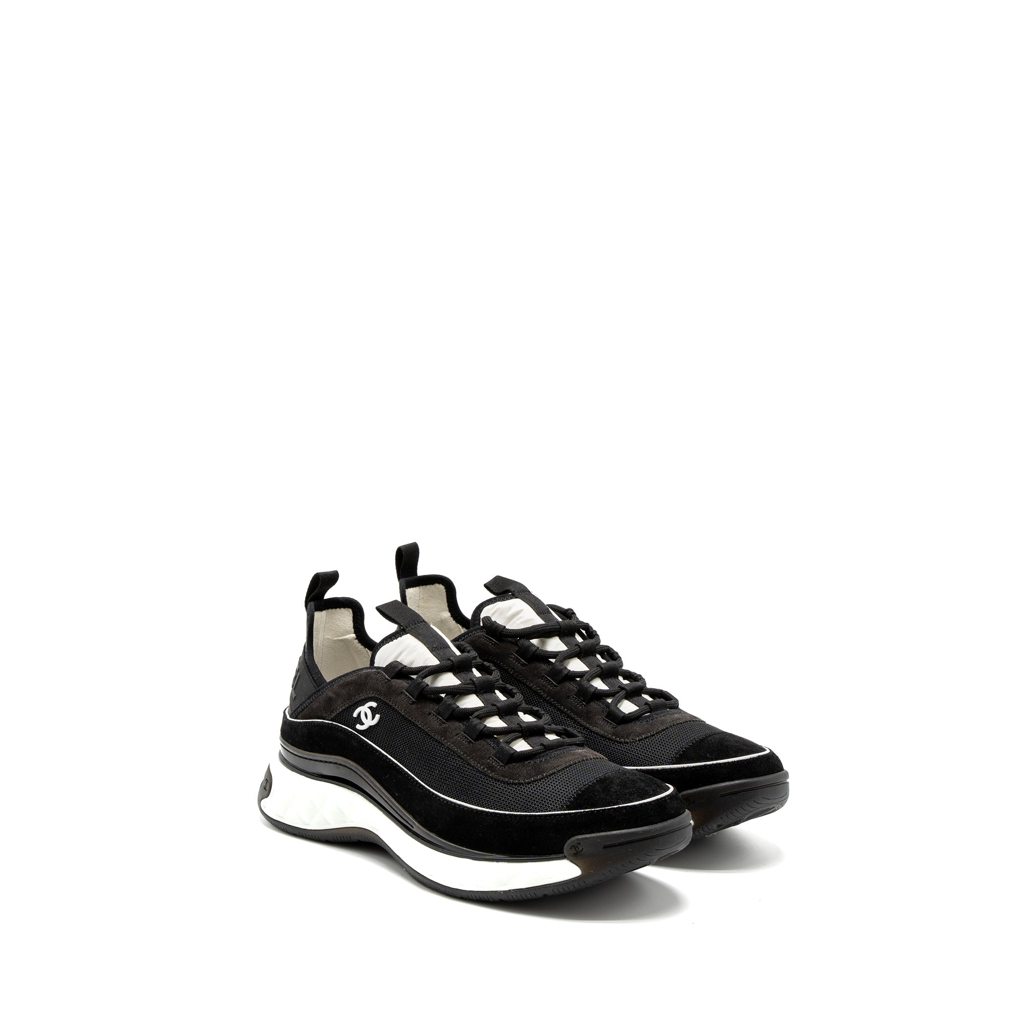 chanel-size-44-classic-sneaker-fabric-suede-calfskin-black-white