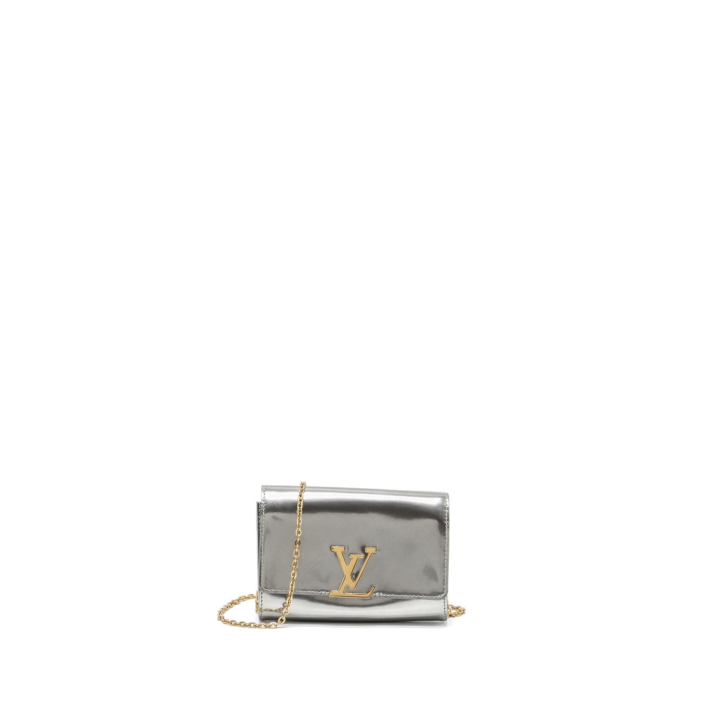 louis-vuitton-louise-pm-patent-silver-ghw