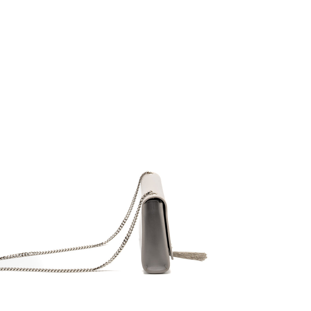 saint-laurent-ysl-medium-kate-bag-calfskin-grey-shw