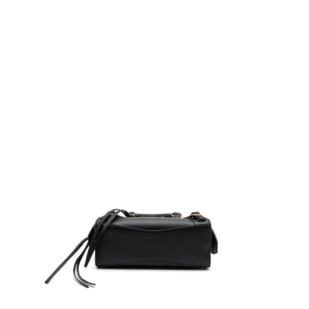 balenciaga-neo-classic-mini-handbag-smooth-calfskin-black-ghw