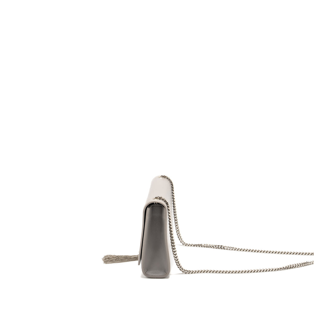 saint-laurent-ysl-medium-kate-bag-calfskin-grey-shw