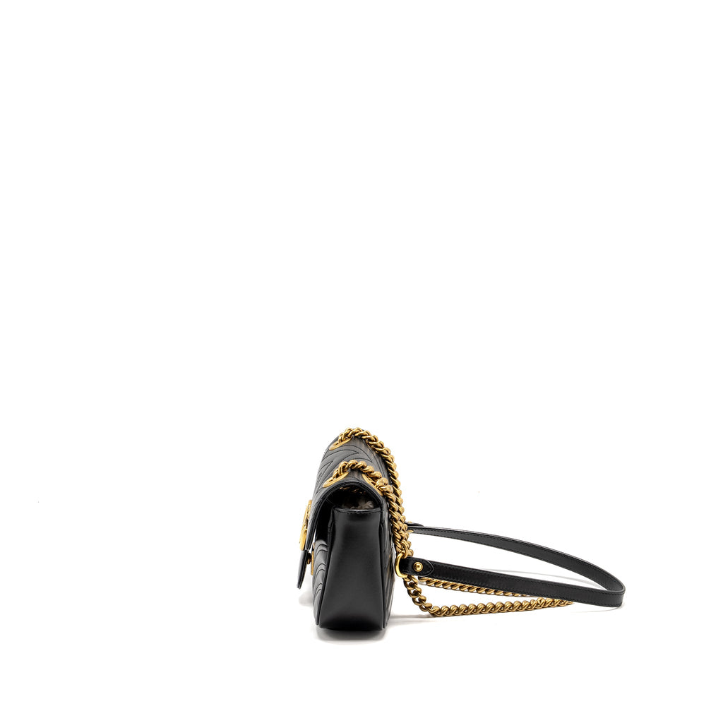 gucci-mini-gg-marmont-shoulder-bag-calfskin-black-ghw-1