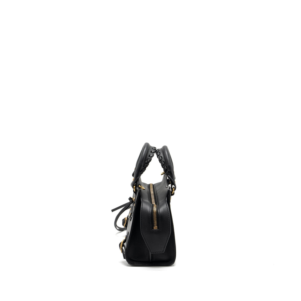 balenciaga-neo-classic-mini-handbag-smooth-calfskin-black-ghw