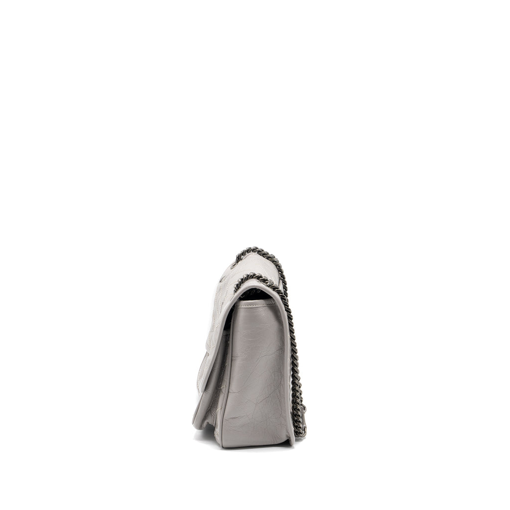 saint-laurent-medium-niki-bag-calfskin-grey-ruthenium-hardware