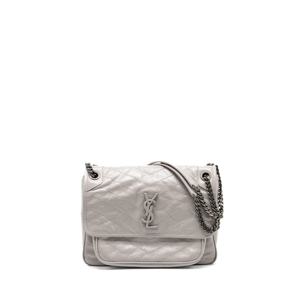 saint-laurent-medium-niki-bag-calfskin-grey-ruthenium-hardware