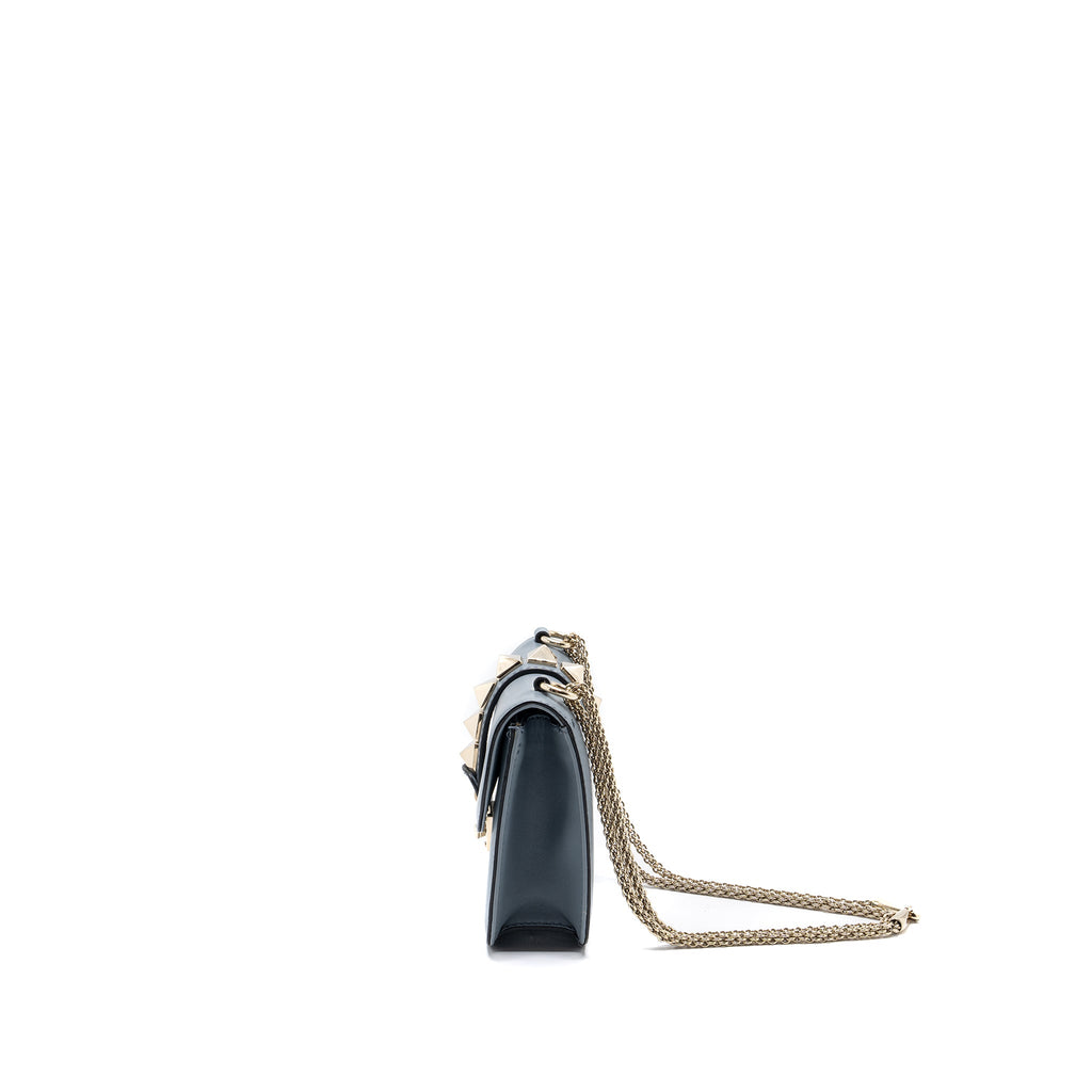 valentino-garavani-rockstud-glam-lock-chain-bag-leather-light-blue-lghw