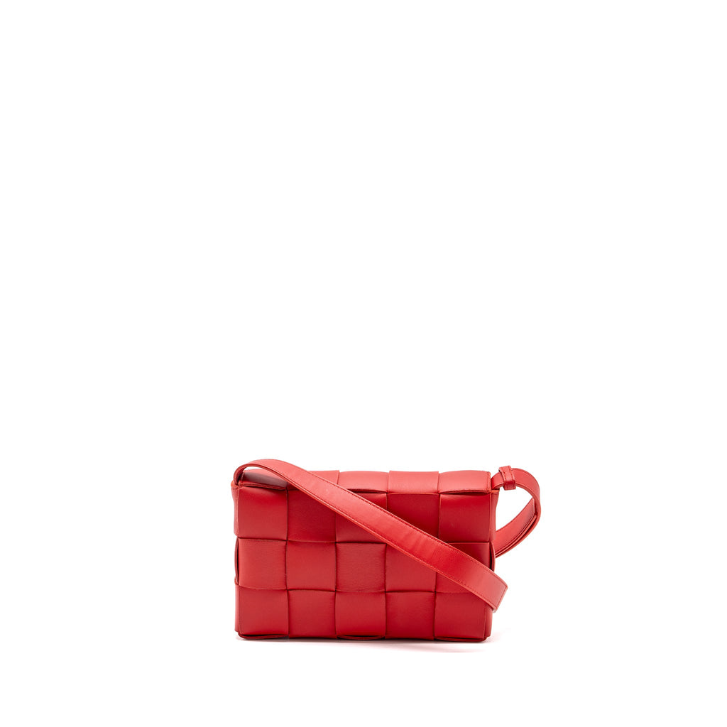 bottega-veneta-cassette-bag-lambskin-red-ghw