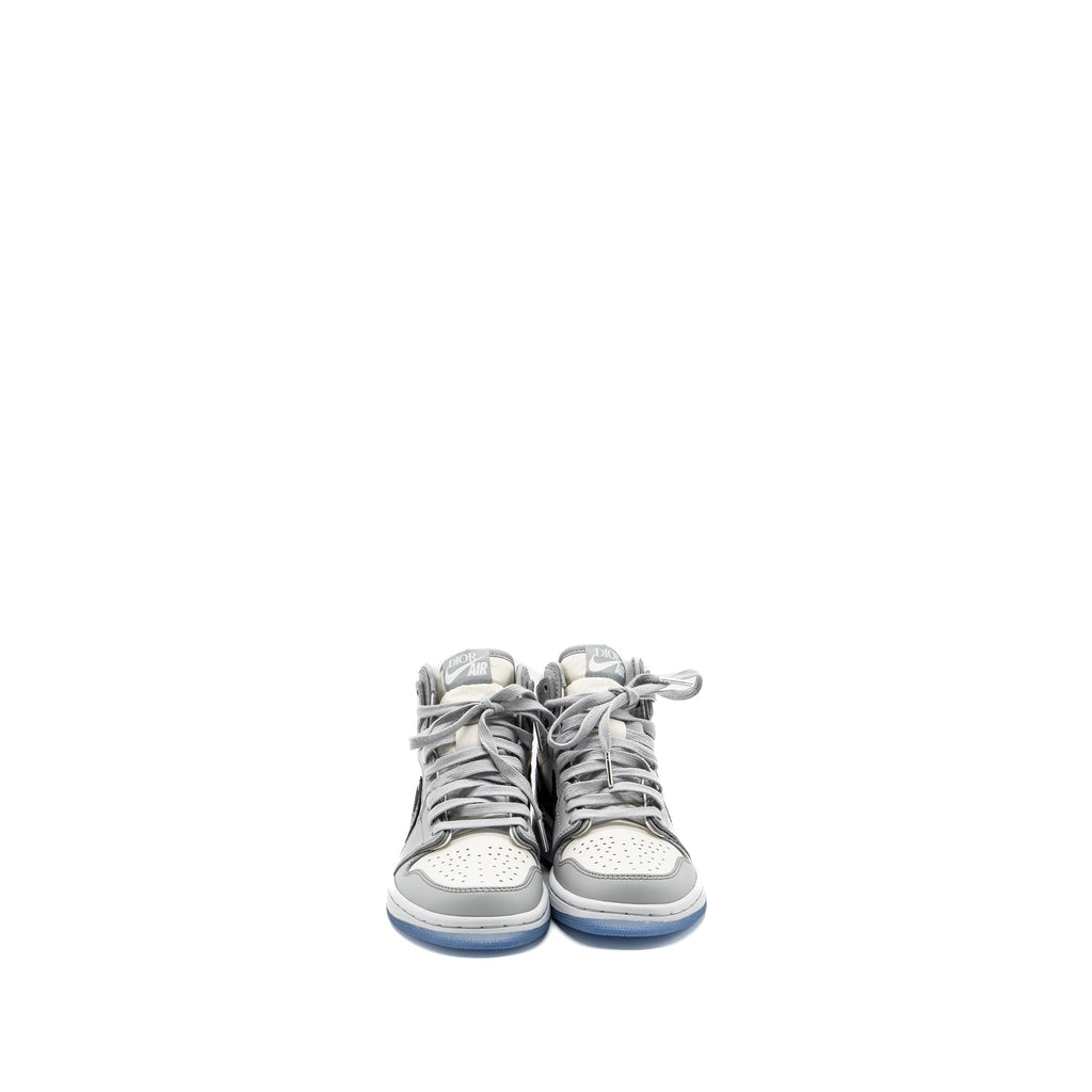 dior-x-air-jordan-1-retro-high-sneakers-grey-white