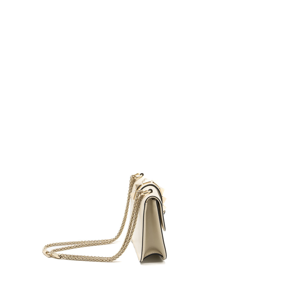 valentino-garavani-rockstud-glam-lock-chain-bag-leather-white-lghw