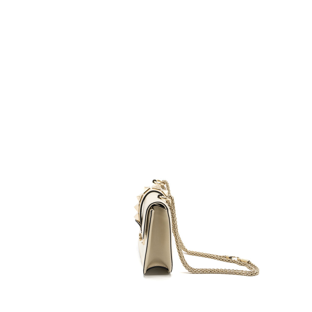 valentino-garavani-rockstud-glam-lock-chain-bag-leather-white-lghw