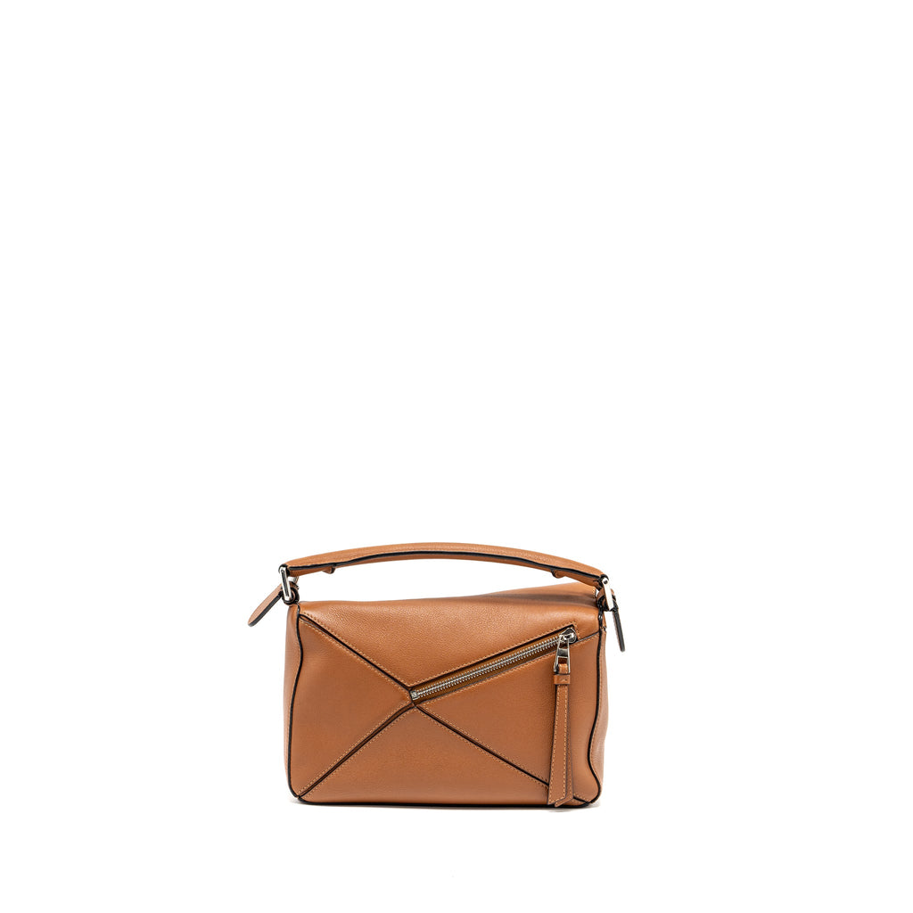 loewe-small-puzzle-bag-calfskin-tan-shw-2