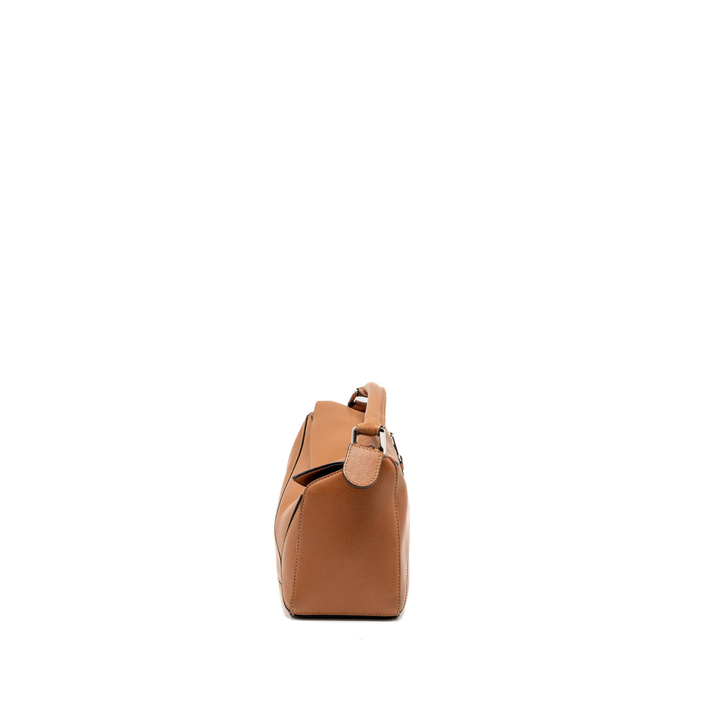 loewe-small-puzzle-bag-calfskin-tan-shw-2