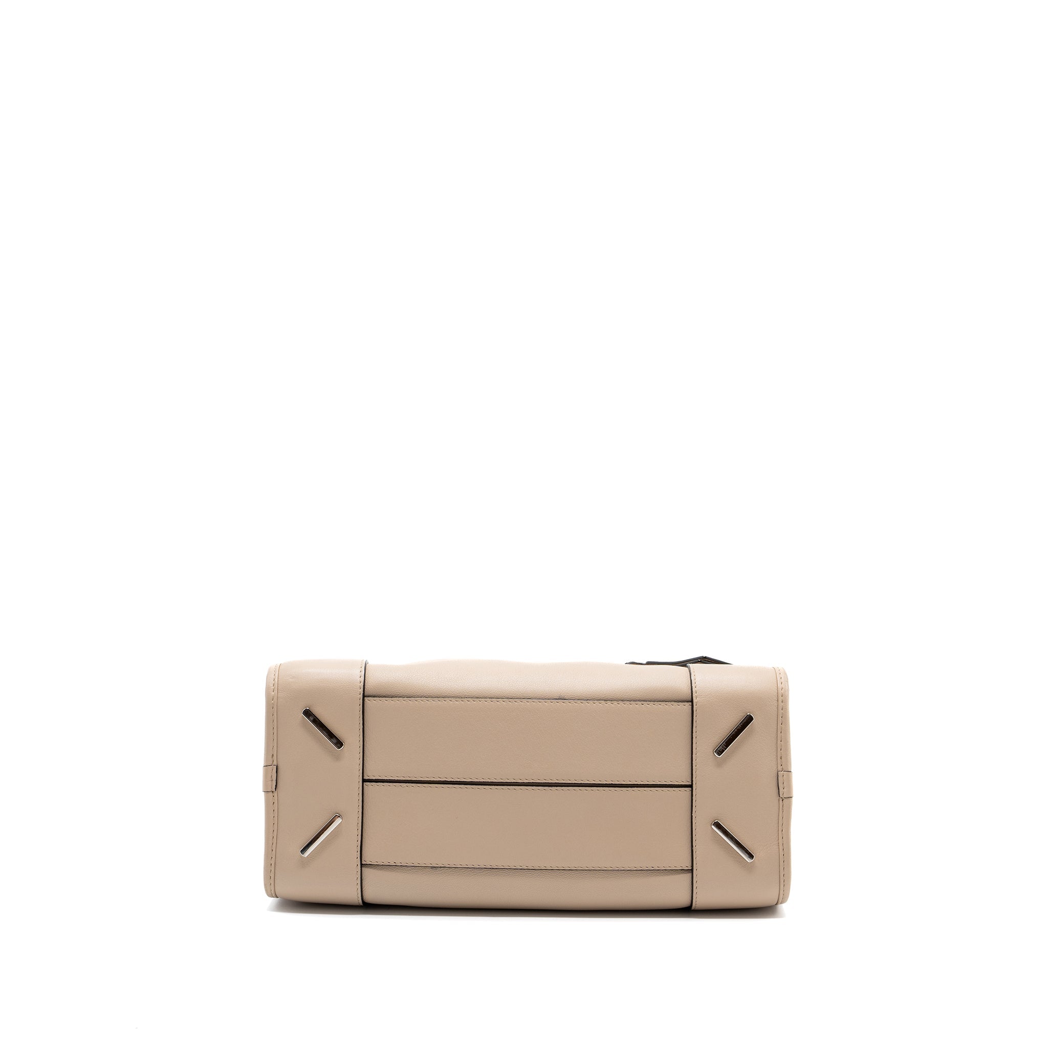 loewe-amazona-28-nappa-leather-ash-shw