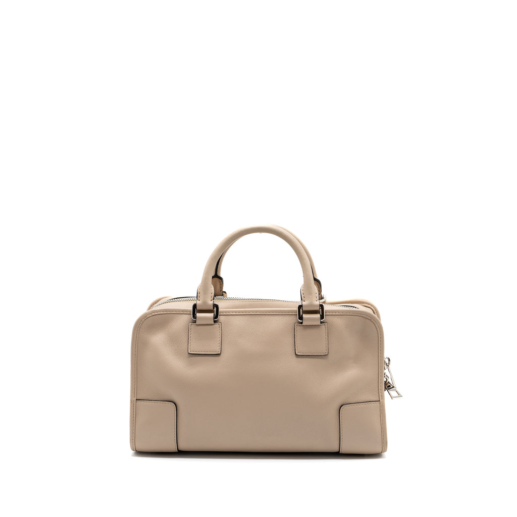 loewe-amazona-28-nappa-leather-ash-shw