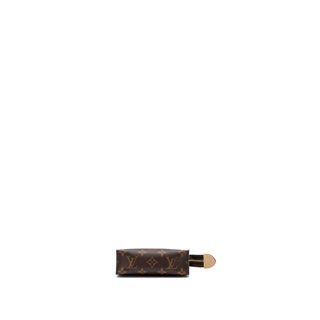 louis-vuitton-toiletry-pouch-15-monogram-canvas-ghw