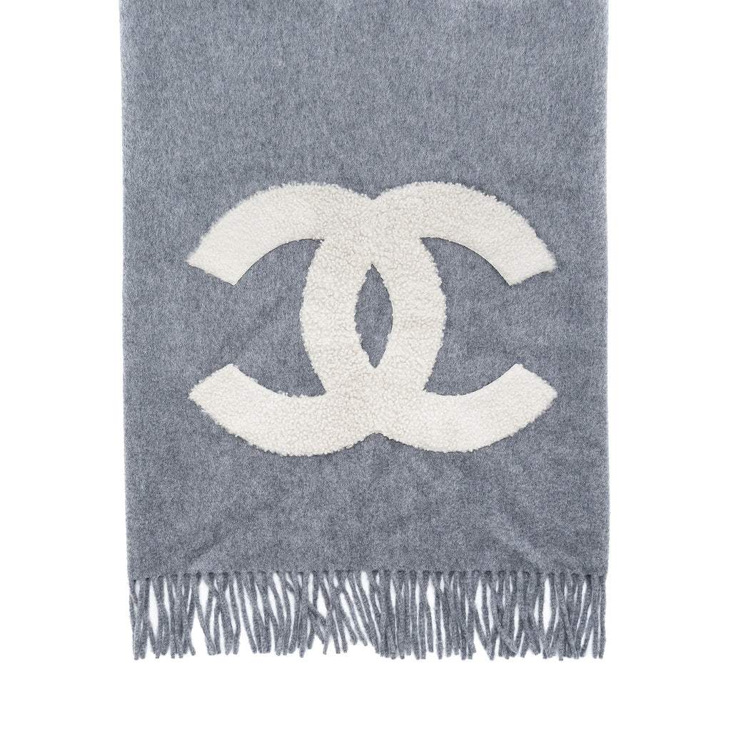 copy-of-chanel-cc-logo-letter-scarf-shawl-cashmere-grey-white