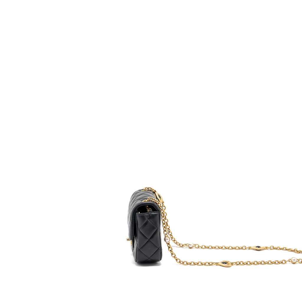 chanel-quilted-flap-bag-with-heart-charm-chain-lambskin-black-ghw-microchip