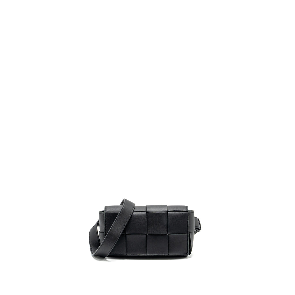 bottega-veneta-cassette-belt-bag-lambskin-black-ghw
