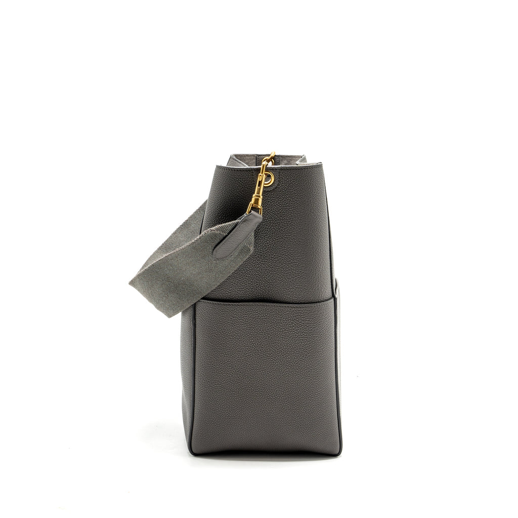celine-sangle-bucket-bag-grained-calfskin-grey-ghw-1