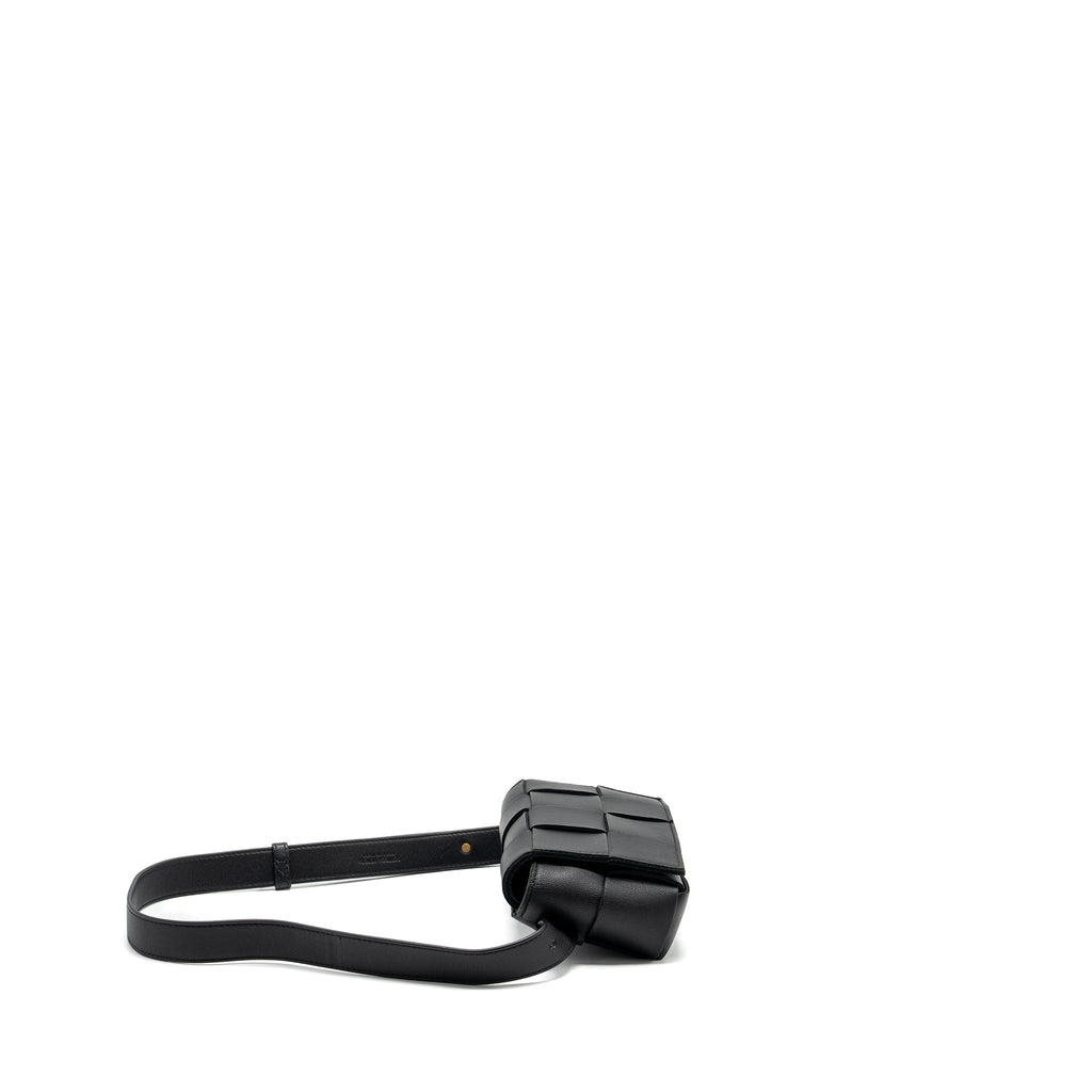 bottega-veneta-cassette-belt-bag-lambskin-black-ghw