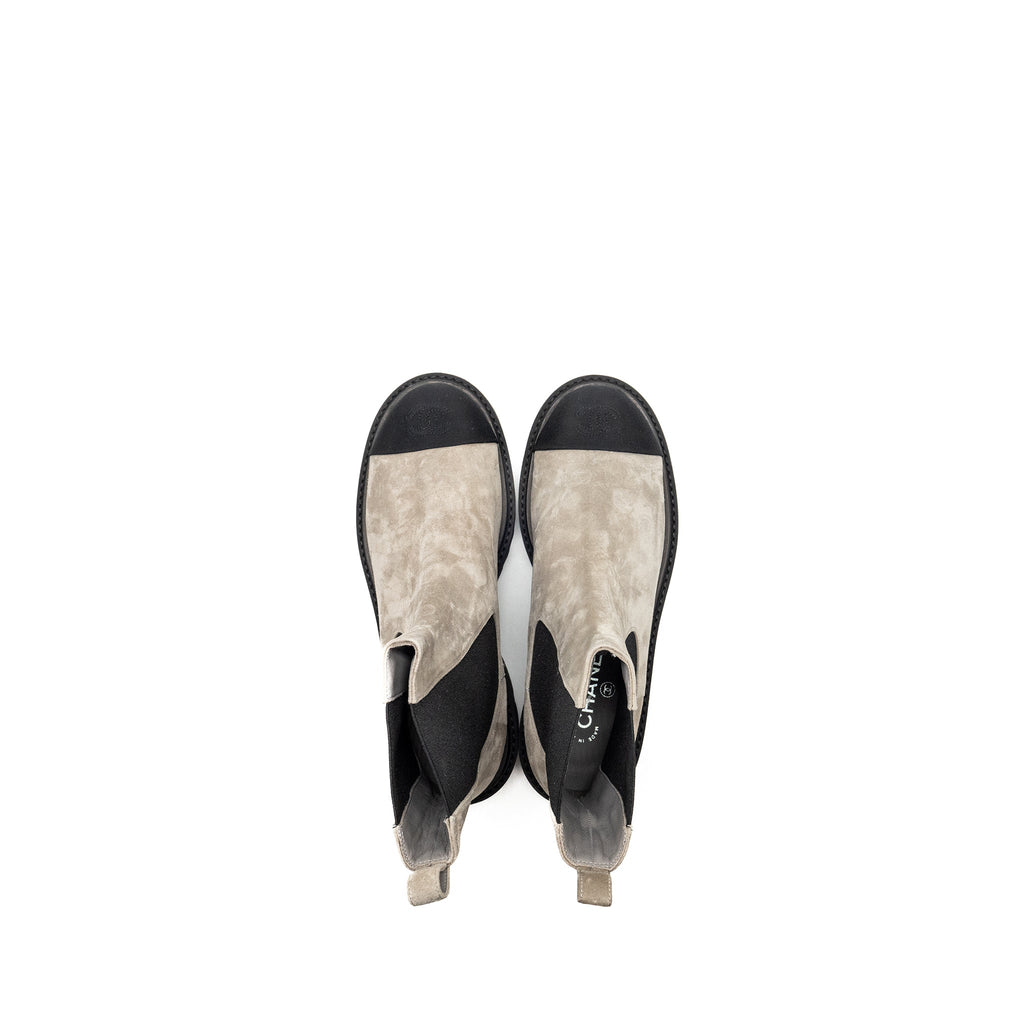chanel-size-39-22k-ankle-boots-suede-calfskin-grosgrain-light-grey-black-1