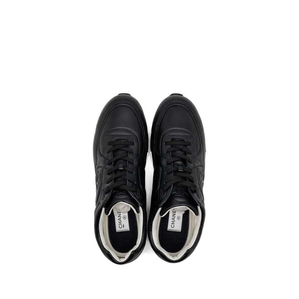 chanel-size-45-cc-logo-sneakers-leather-black-white